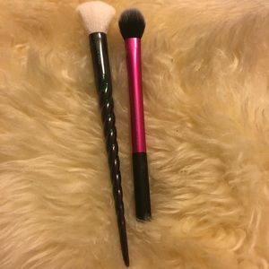 ❌SOLD❌Wet n Wild and Real Techniques Brush Bundle